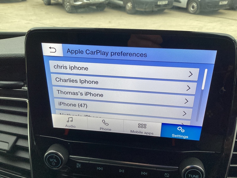 Ford 280 EcoBlue Limited SWB L/R Euro 6