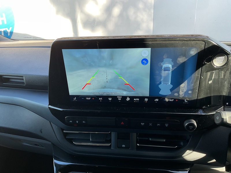 Ford 320 EcoBlue Active Euro 6