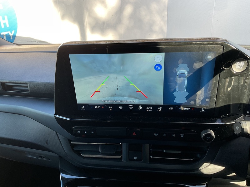 Ford 320 EcoBlue Active Euro 6