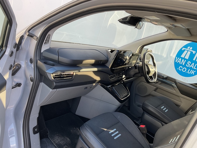 Ford 320 EcoBlue Active Euro 6