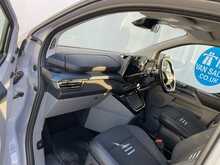 Ford Tourneo Custom 320 EcoBlue Active Euro 6 