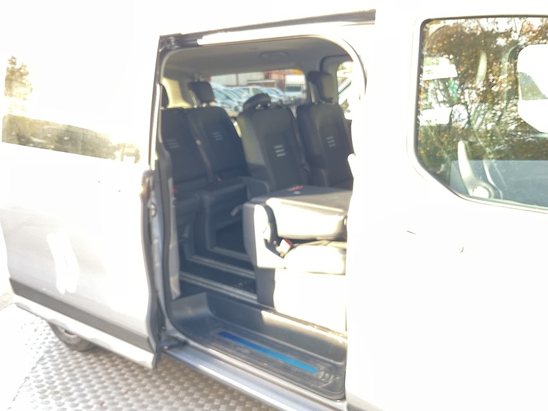 Ford 320 EcoBlue Active Euro 6