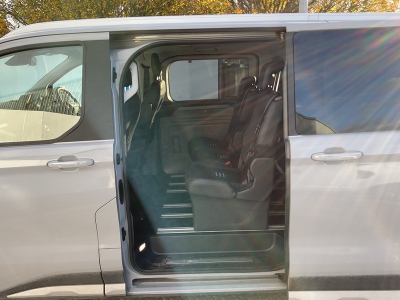 Ford 320 EcoBlue Active Euro 6