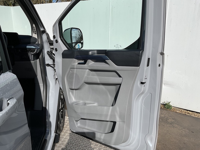 Ford 320 EcoBlue Active Euro 6