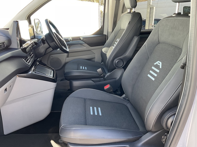 Ford 320 EcoBlue Active Euro 6