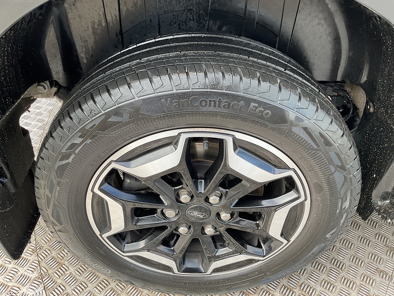 Ford 320 EcoBlue Active Euro 6