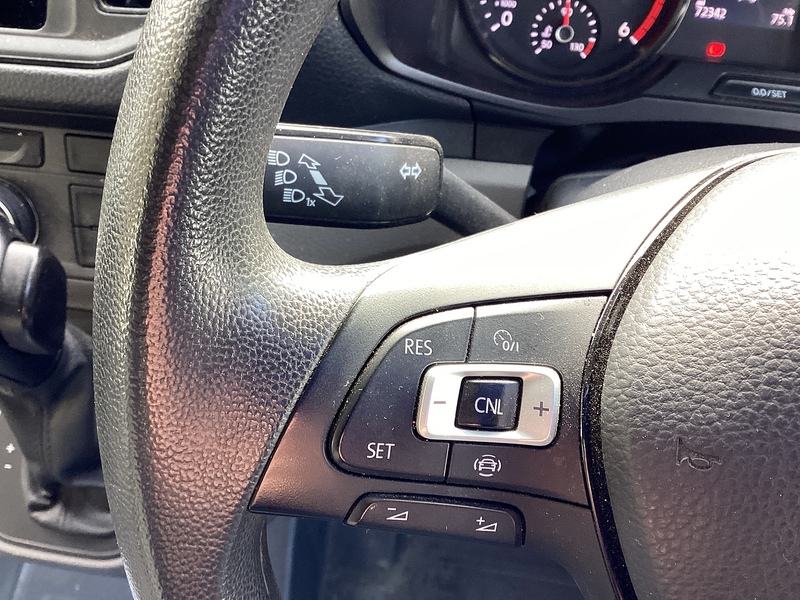 Volkswagen TDI CR35 Trendline MWB H/R Euro 6