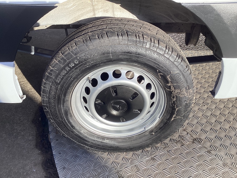 Mercedes 315 CDI Progressive LWB H/R Euro 6