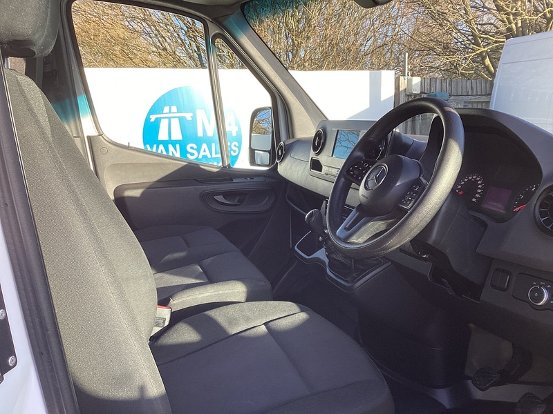 Mercedes 315 CDI Progressive LWB H/R Euro 6