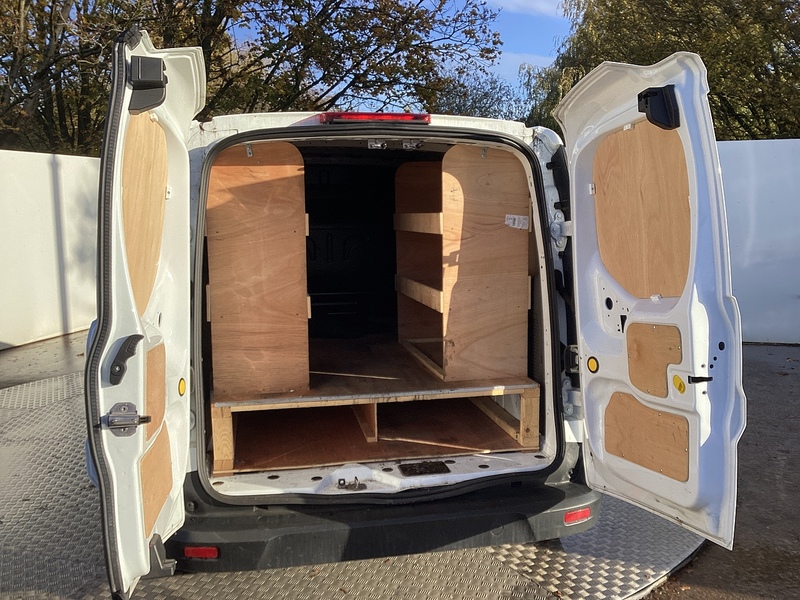 Ford 230 EcoBlue Trend LWB L/R Euro 6