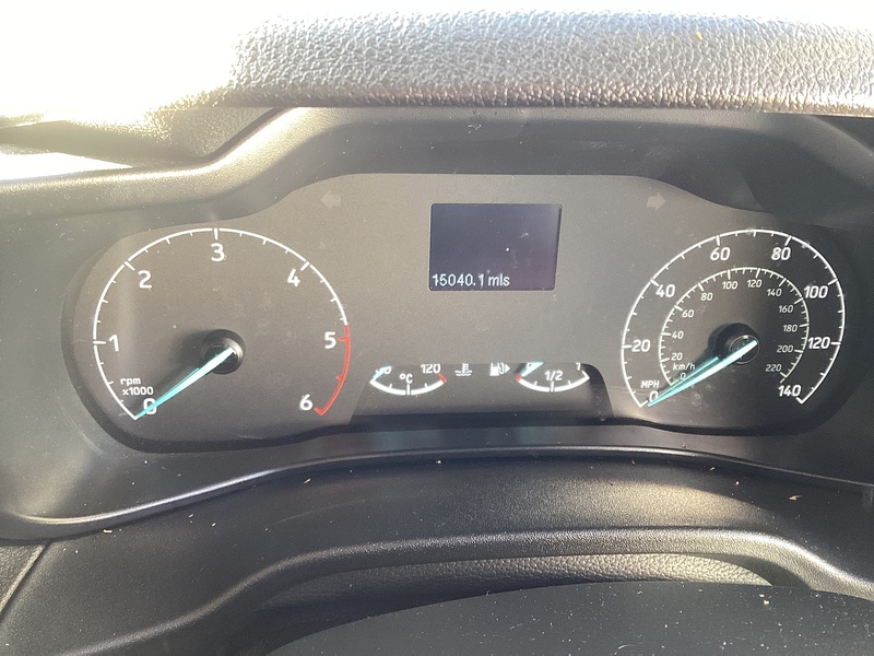 Ford 230 EcoBlue Trend LWB L/R Euro 6