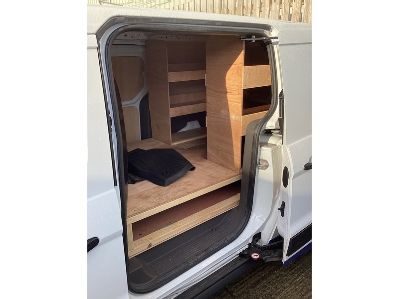 Ford 230 EcoBlue Trend LWB L/R Euro 6