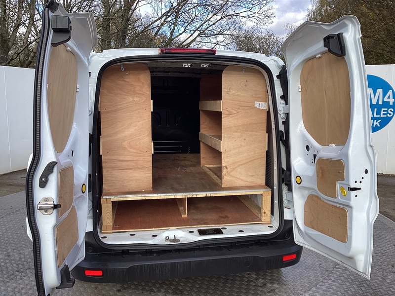 Ford 230 EcoBlue Trend LWB L/R Euro 6