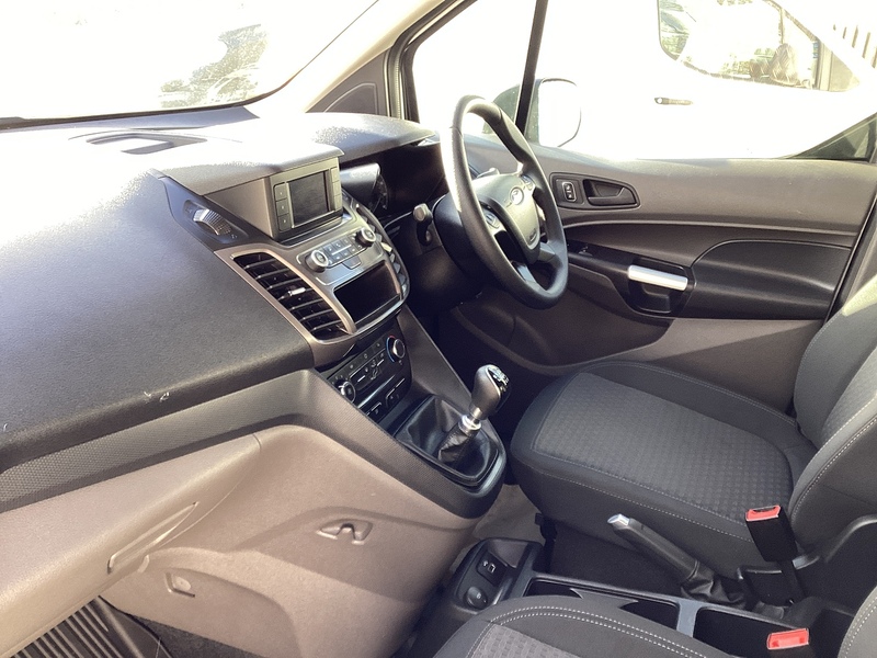 Ford 230 EcoBlue Trend LWB L/R Euro 6