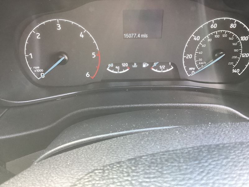 Ford 230 EcoBlue Trend LWB L/R Euro 6