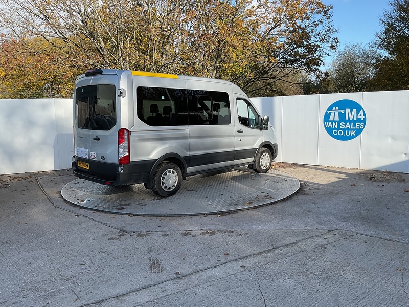 Ford 350 EcoBlue 12 Seat Trend 