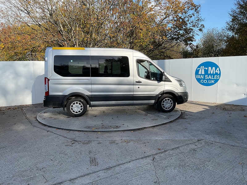 Ford 350 EcoBlue 12 Seat Trend 