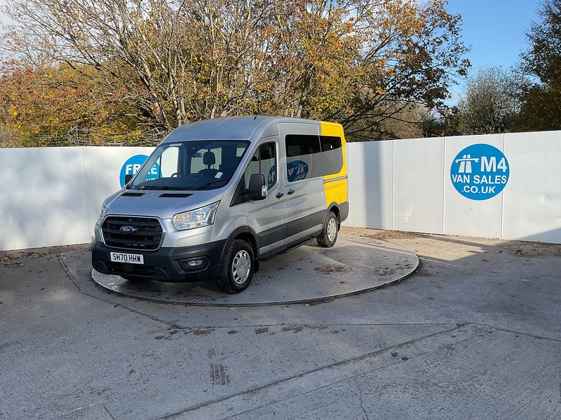 Ford 350 EcoBlue 12 Seat Trend 