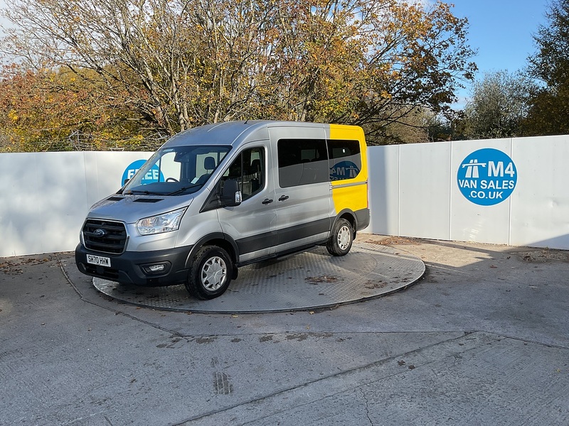 Ford 350 EcoBlue 12 Seat Trend 