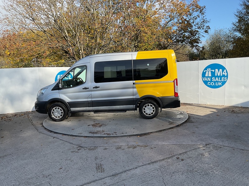 Ford 350 EcoBlue 12 Seat Trend 