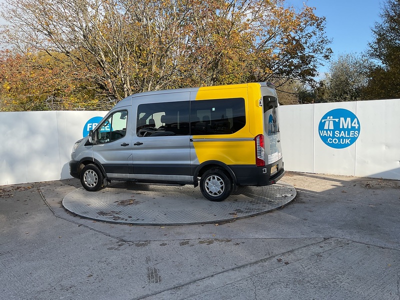 Ford 350 EcoBlue 12 Seat Trend 