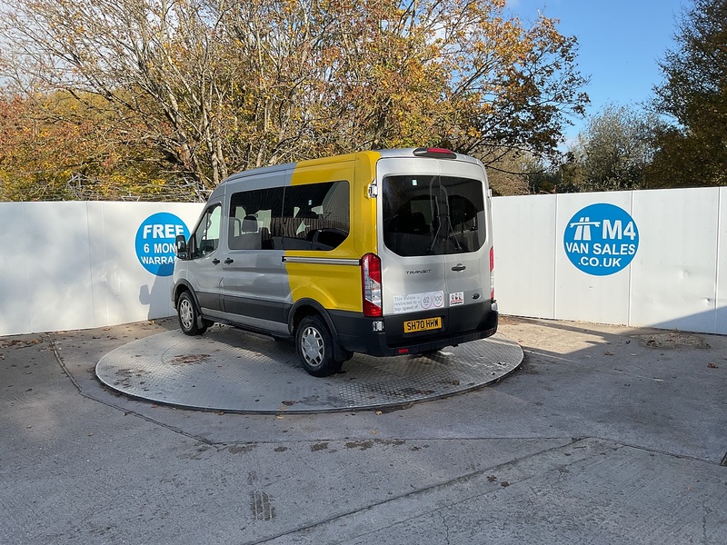 Ford 350 EcoBlue 12 Seat Trend 