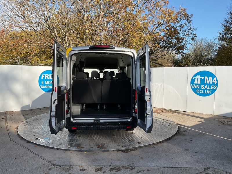 Ford 350 EcoBlue 12 Seat Trend 