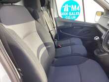 Renault Trafic dCi Blue SL28 Business+ SWB Euro 6 