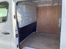 Renault Trafic dCi Blue SL28 Business+ SWB Euro 6 