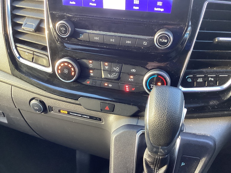 Ford 320 EcoBlue Sport SWB L/R C/C A/C Euro 6 *NO VAT*