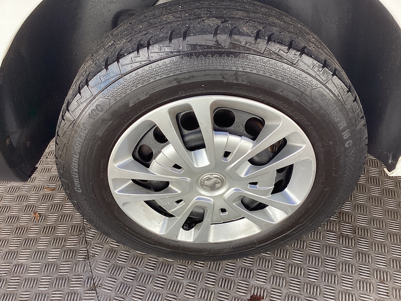 Vauxhall Turbo D 2900 Dynamic LWB L/R Euro 6