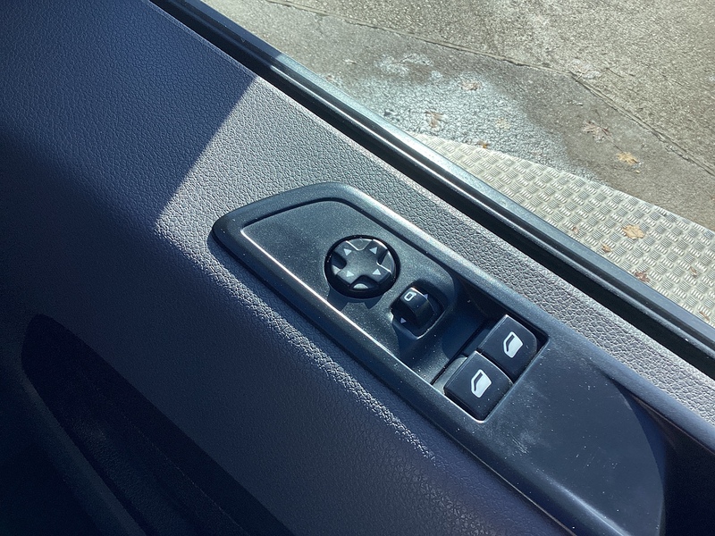 Vauxhall Turbo D 2900 Dynamic LWB L/R Euro 6