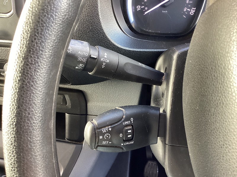 Vauxhall Turbo D 2900 Dynamic LWB L/R Euro 6