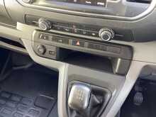 Vauxhall Vivaro Turbo D 2900 Dynamic LWB L/R Euro 6 