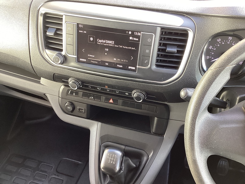 Vauxhall Turbo D 2900 Dynamic LWB L/R Euro 6