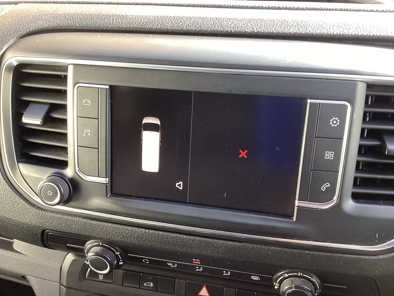 Vauxhall Turbo D 2900 Dynamic LWB L/R Euro 6