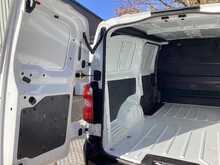 Vauxhall Vivaro Turbo D 2900 Dynamic LWB L/R Euro 6 