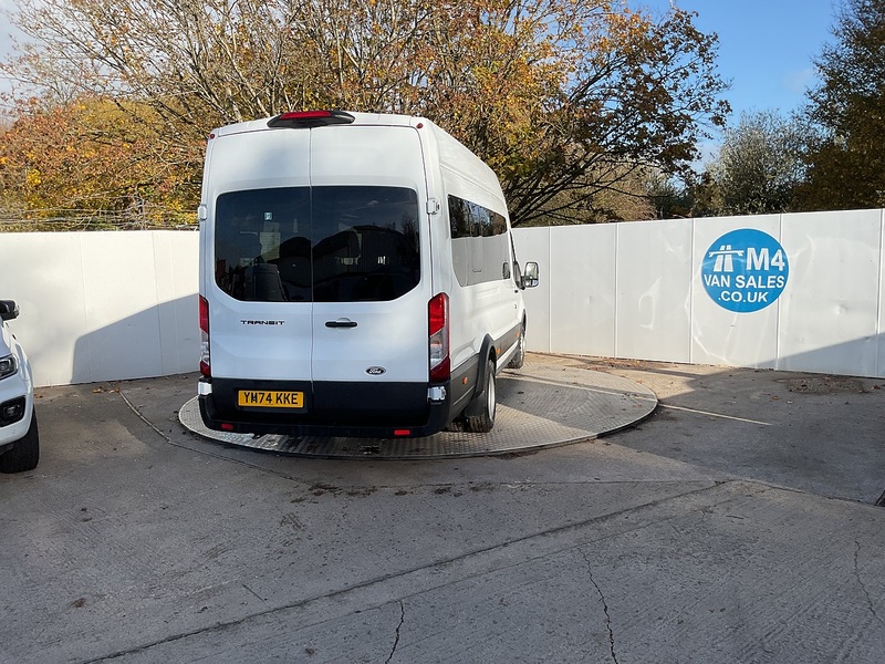 Ford 460 EcoBlue Leader 17 Seat Minibus