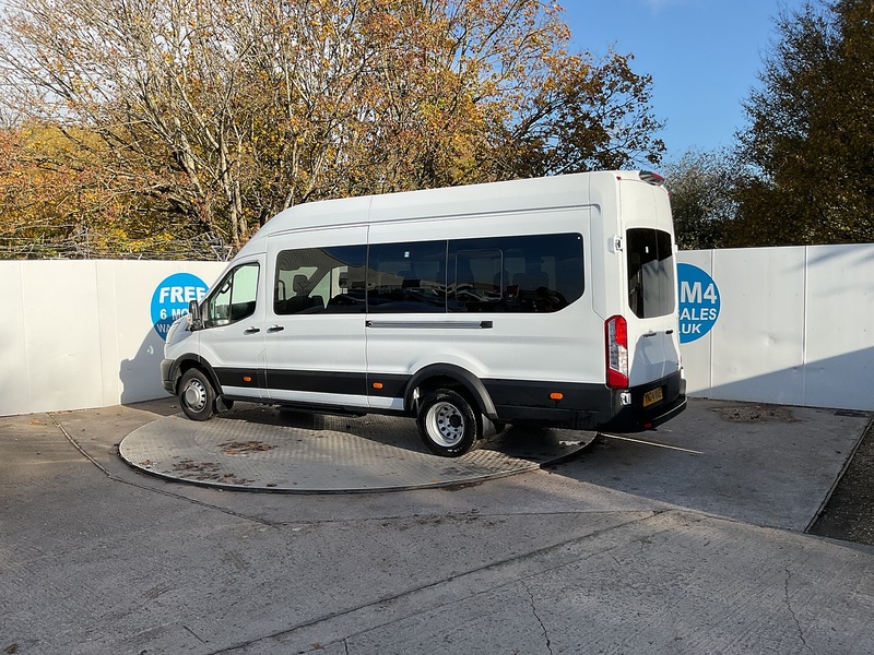 Ford 460 EcoBlue Leader 17 Seat Minibus