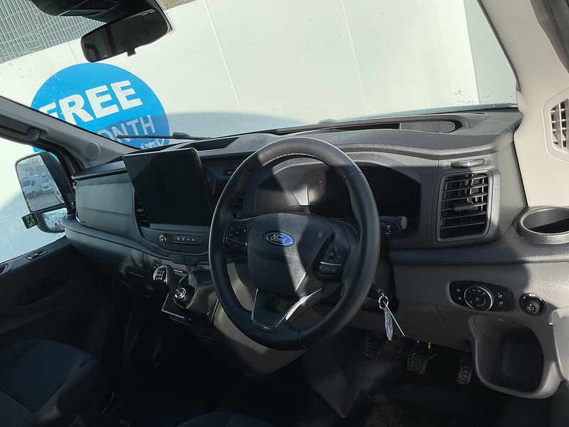 Ford 460 EcoBlue Leader 17 Seat Minibus