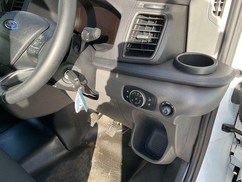 Ford 460 EcoBlue Leader 17 Seat Minibus