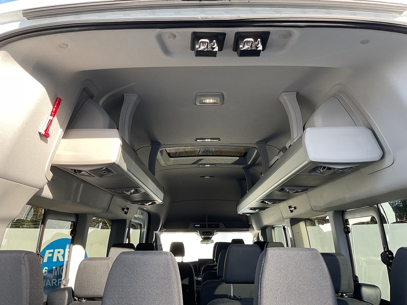 Ford 460 EcoBlue Leader 17 Seat Minibus