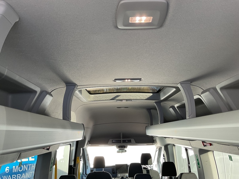 Ford 460 EcoBlue Leader 17 Seat Minibus