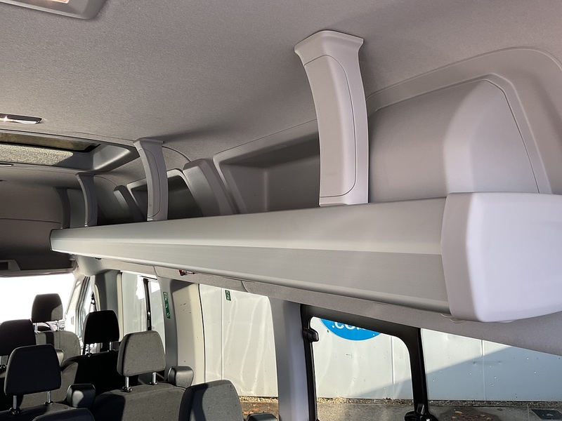 Ford 460 EcoBlue Leader 17 Seat Minibus