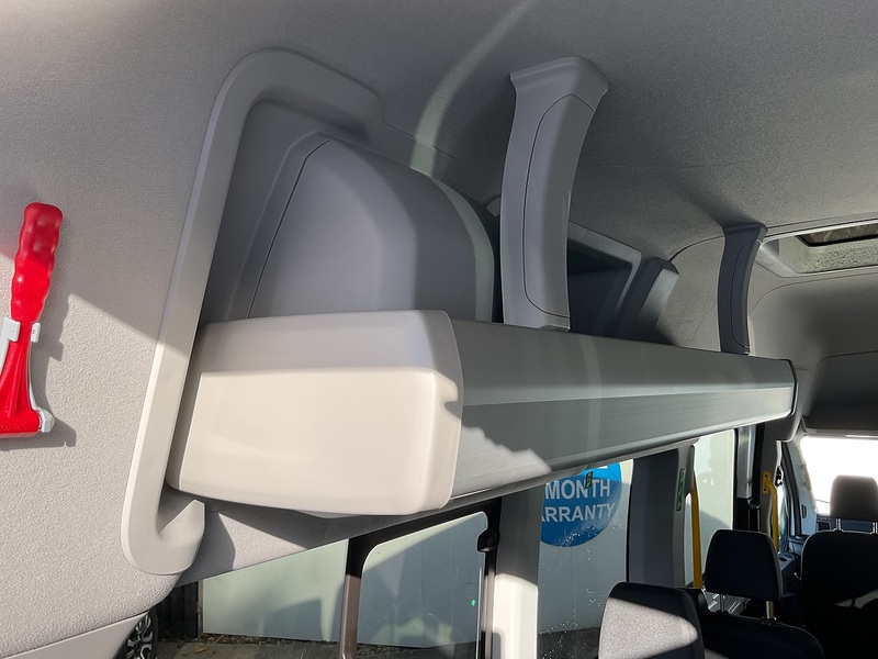 Ford 460 EcoBlue Leader 17 Seat Minibus
