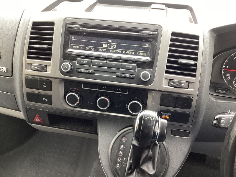 Volkswagen TDI T30 Highline SWB DSG L/R Crewvan **NO VAT**