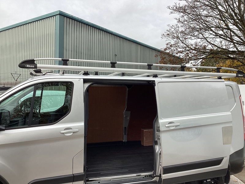 Ford 300 EcoBlue Trail LWB L/R Euro 6