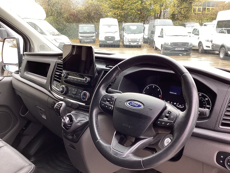 Ford 300 EcoBlue Trail LWB L/R Euro 6