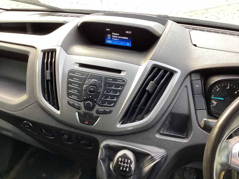 Ford 310 EcoBlue LWB M/R A/C Euro 6