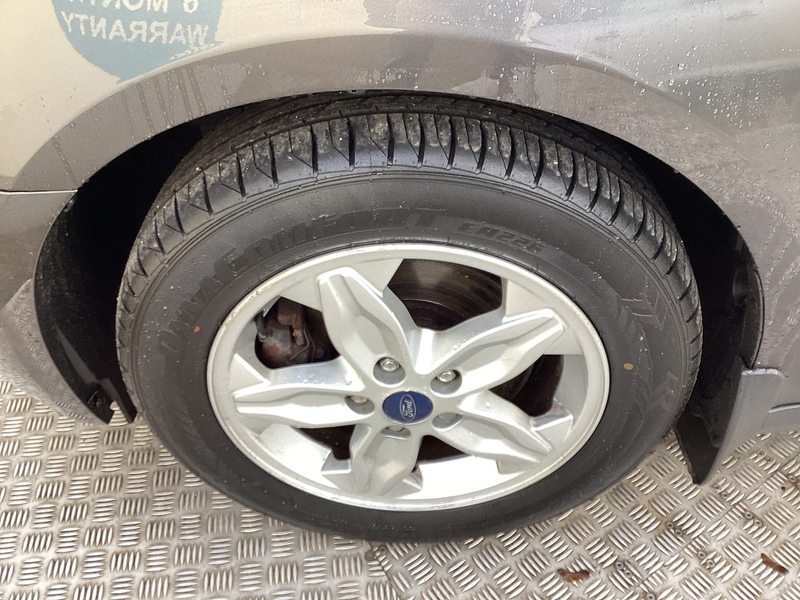 Ford TDCi 220 Trend SWB L/R Crewvan **NO VAT**